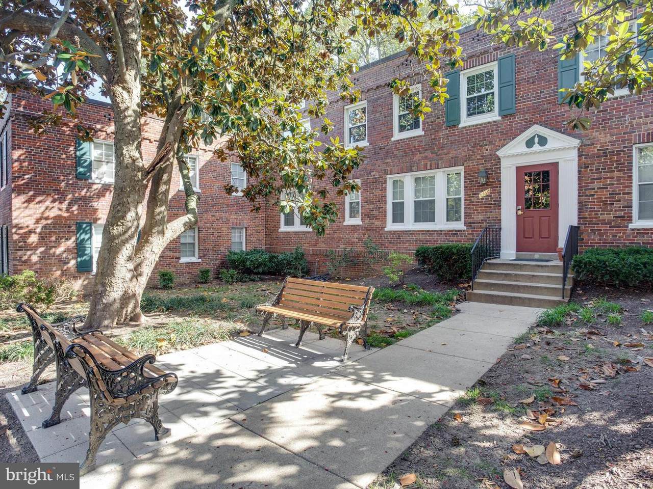 1810 Key Boulevard - Photo 1