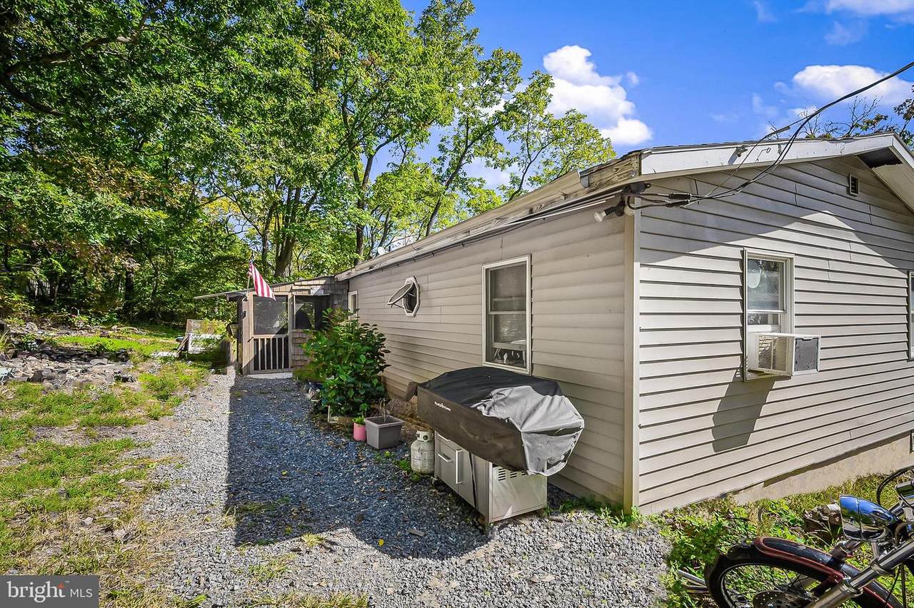 205 Spruce Trail - Photo 1