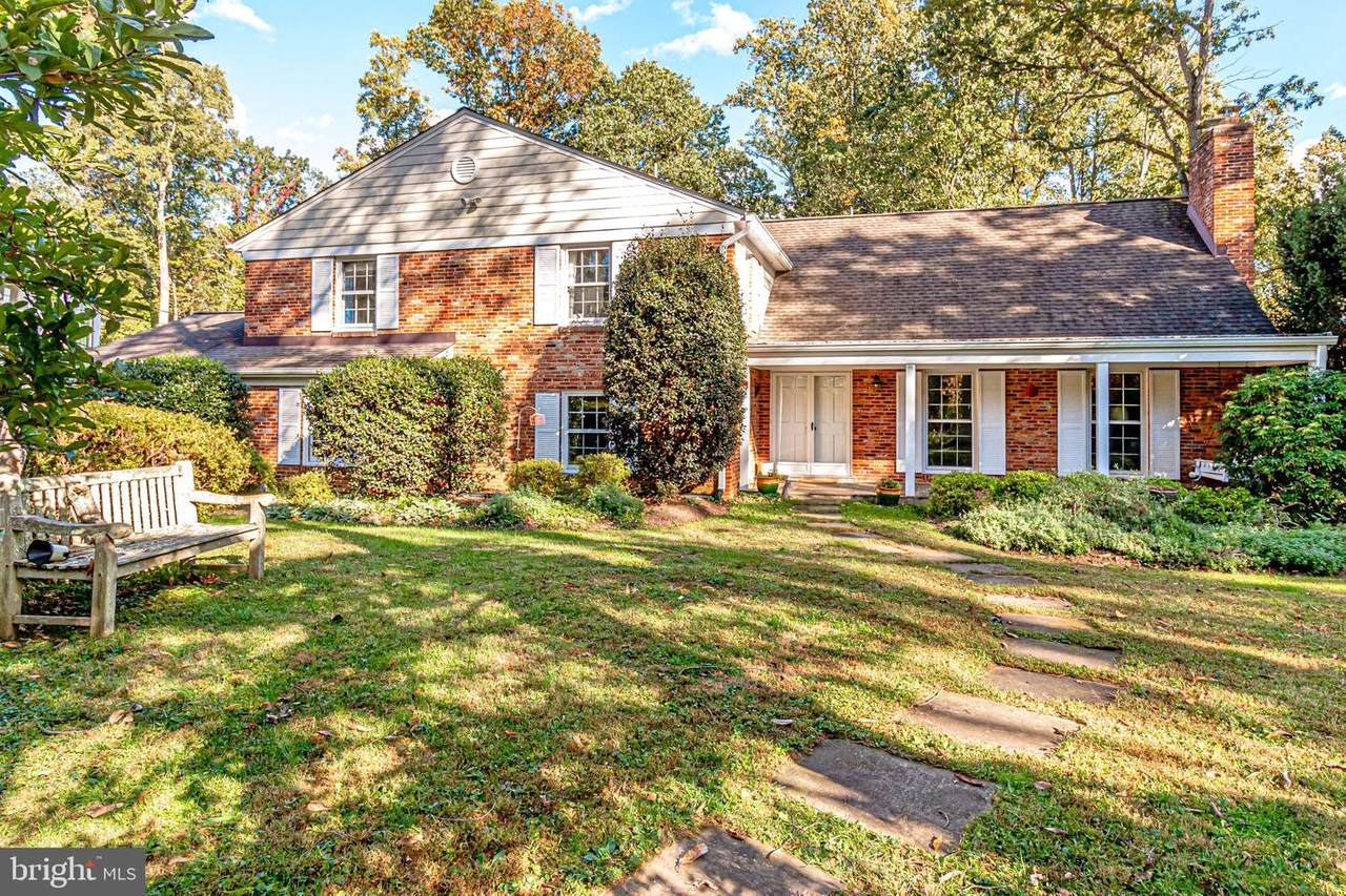 1225 Daleview Drive - Photo 1