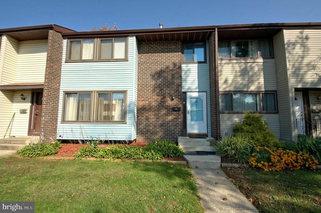307 Evanston Drive - Photo 1