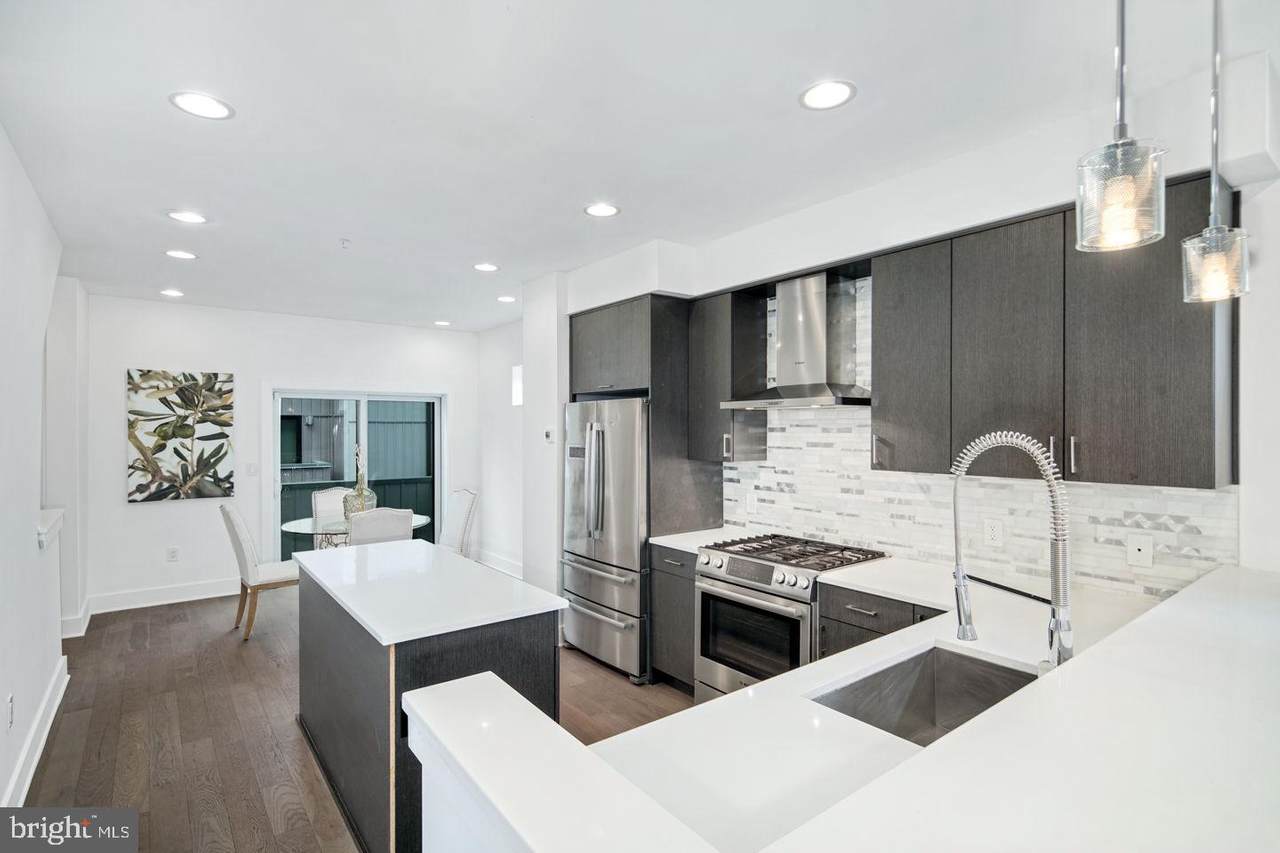 634 5TH Street - Photo 1