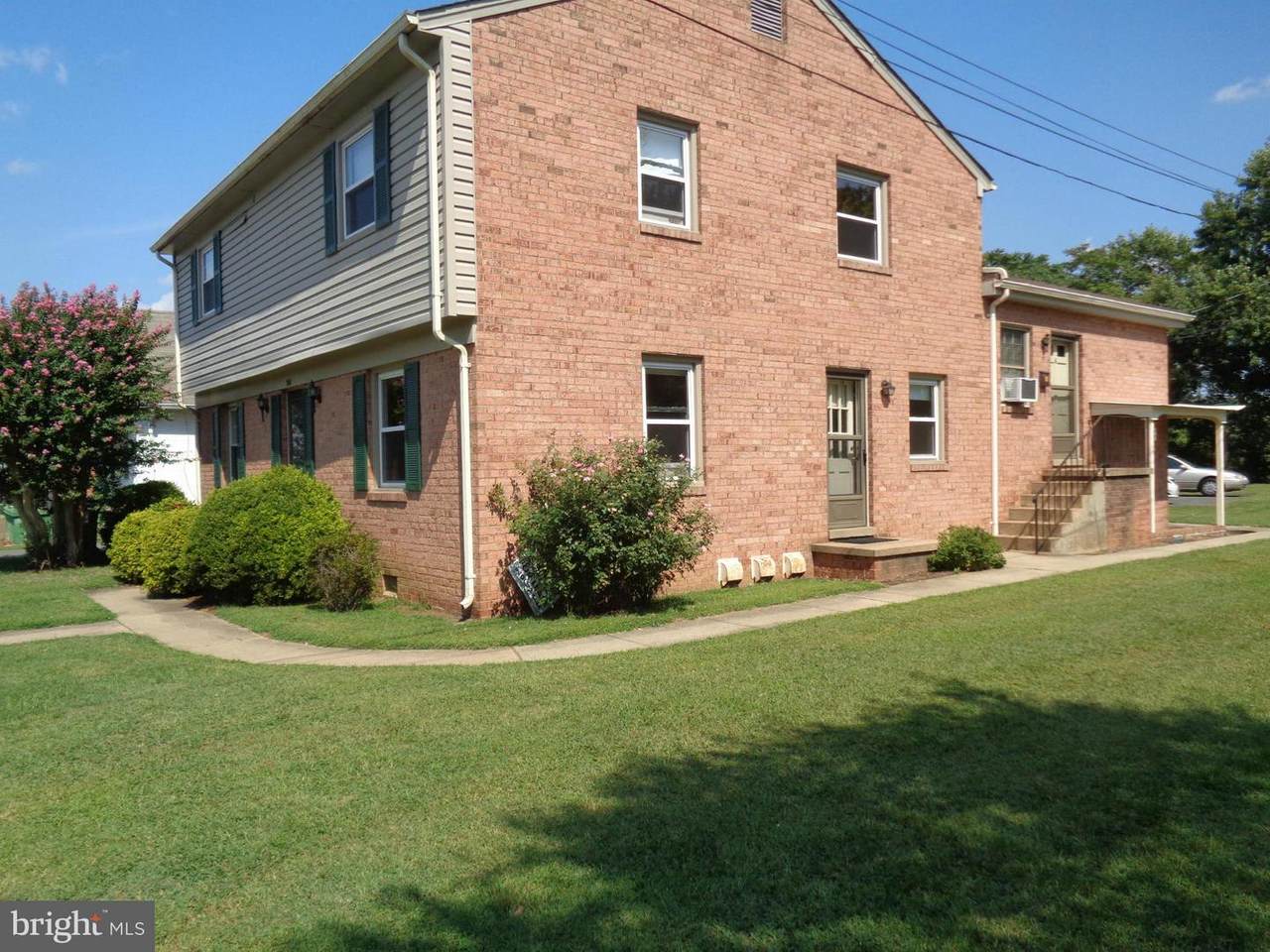300 Claiborne Avenue - Photo 1