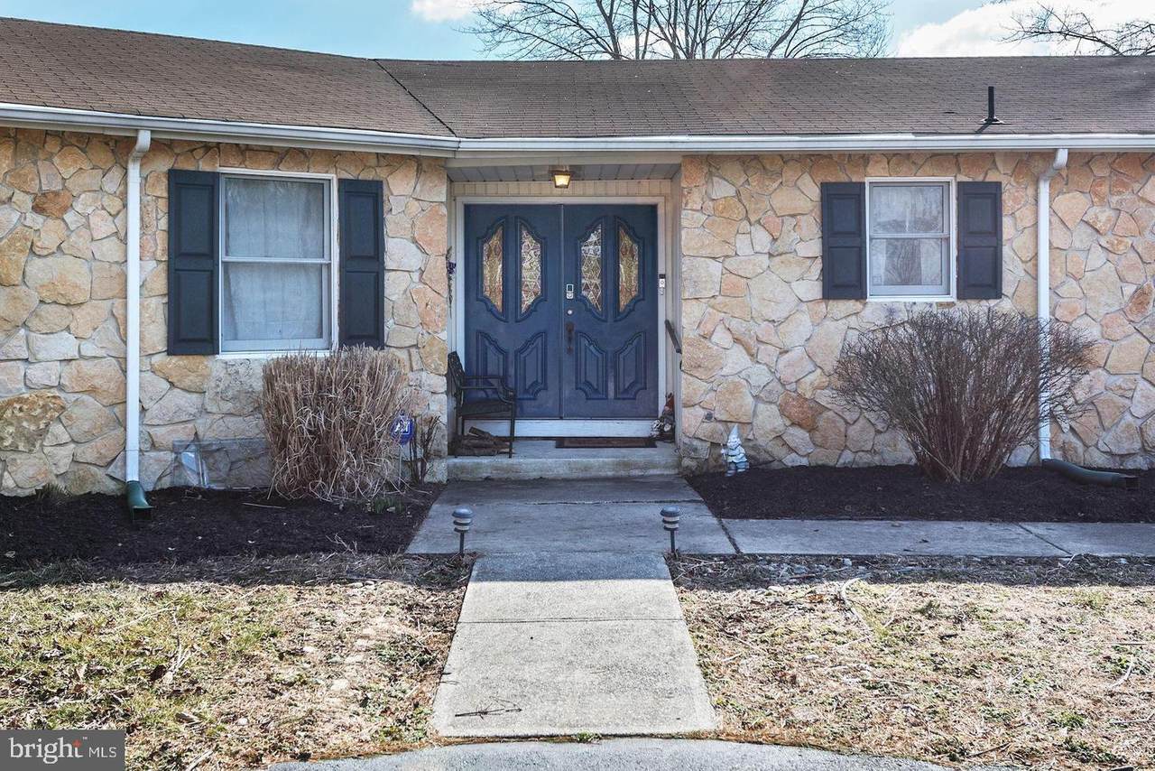 384 Main Street - Photo 1