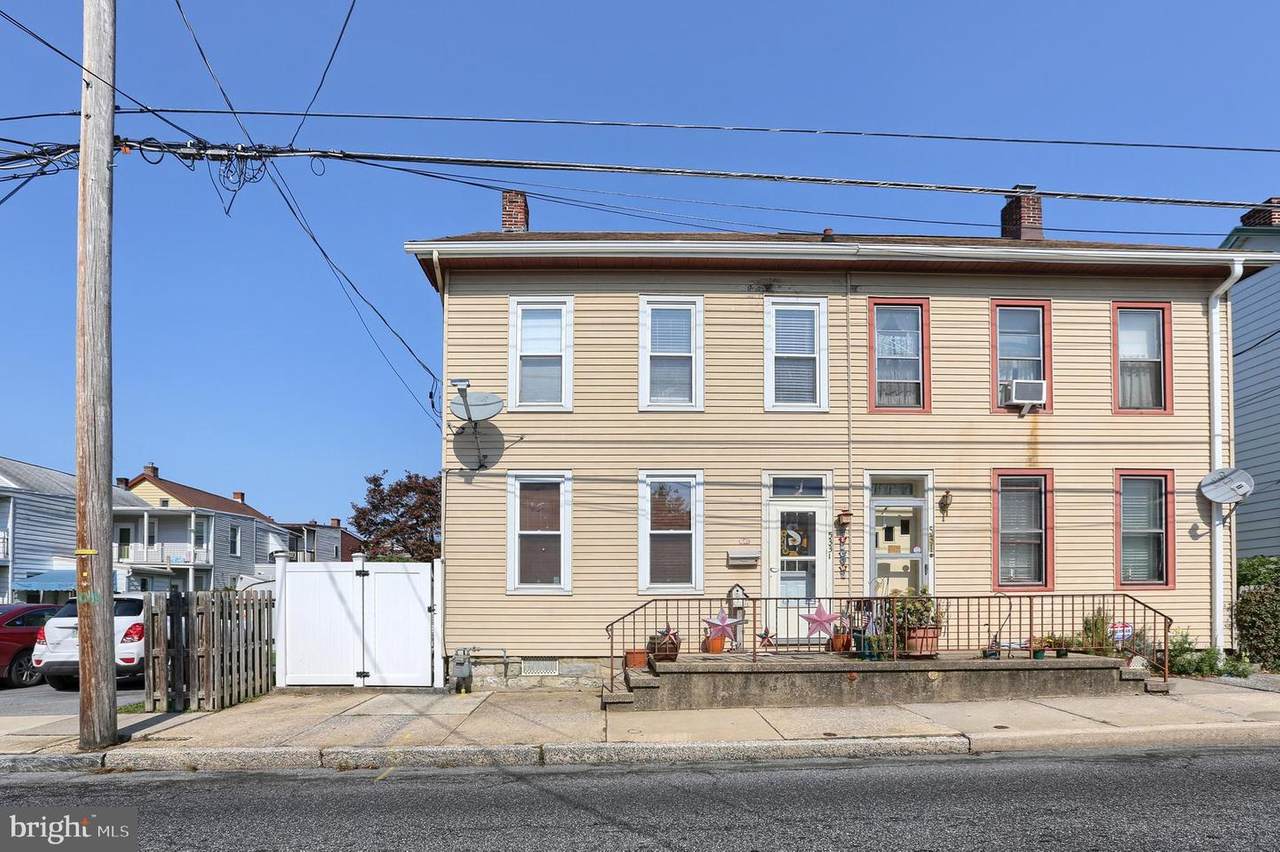 533 Locust Street - Photo 1