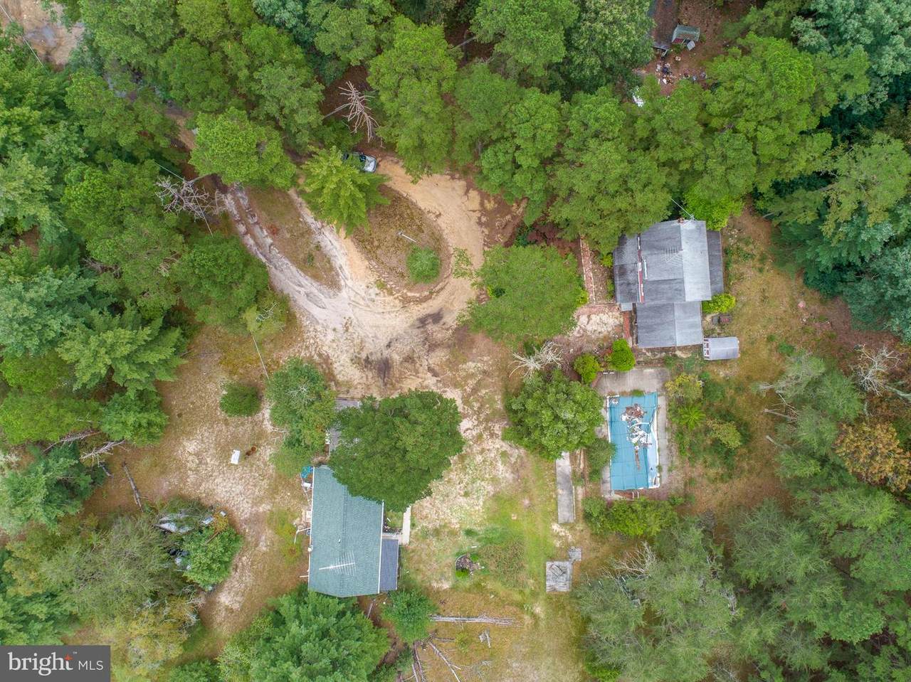 413 Bluebird Lane - Photo 1