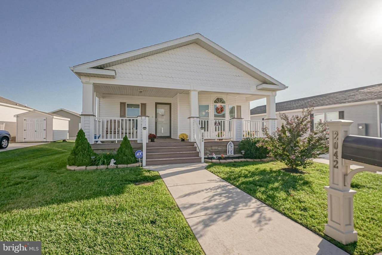 2042 Salem Lane - Photo 1