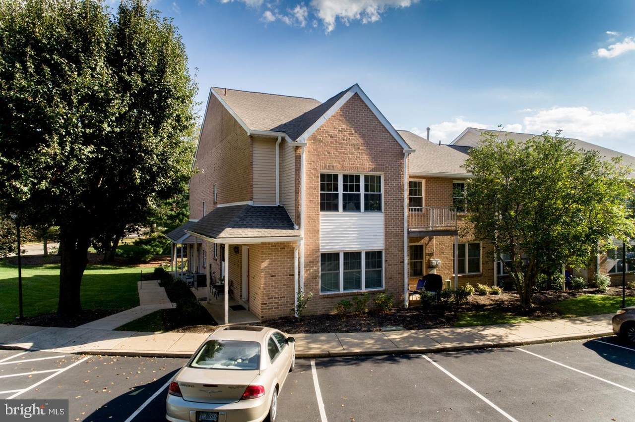 110 Glen Lane - Photo 1
