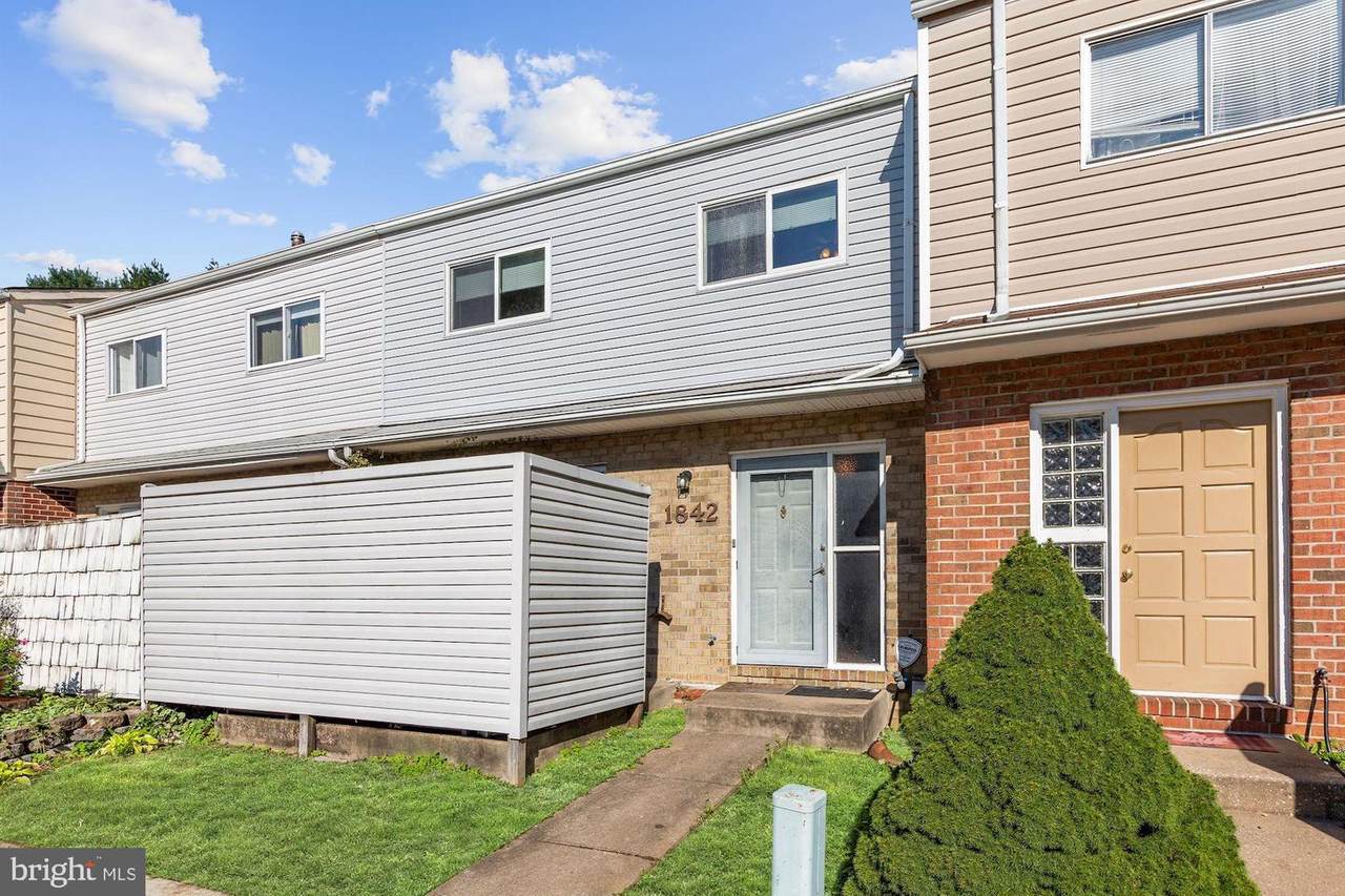 1842 Autumn Frost Lane - Photo 1