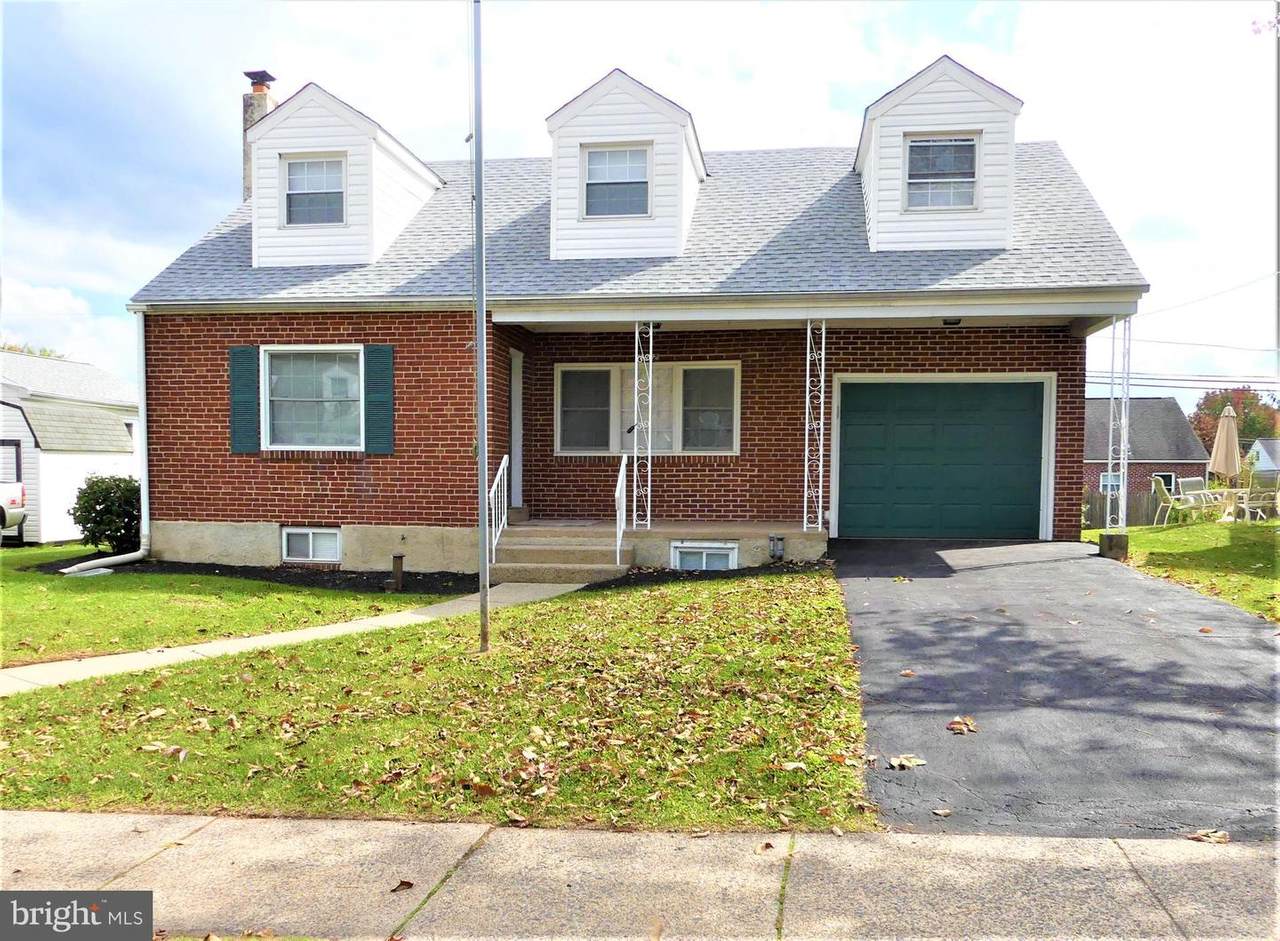 1042 Terrace Lane - Photo 1