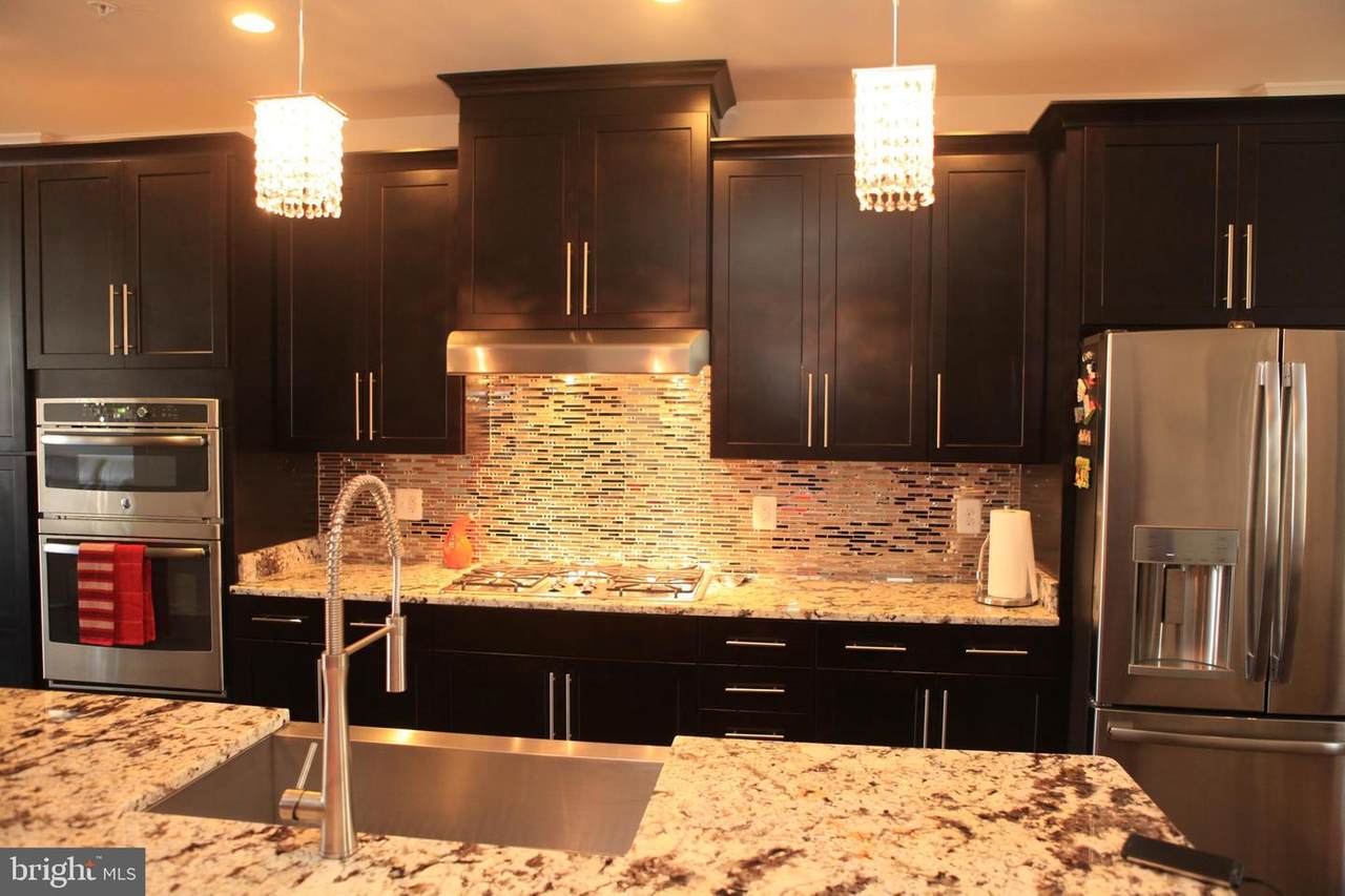 22601 Norwalk Square - Photo 1