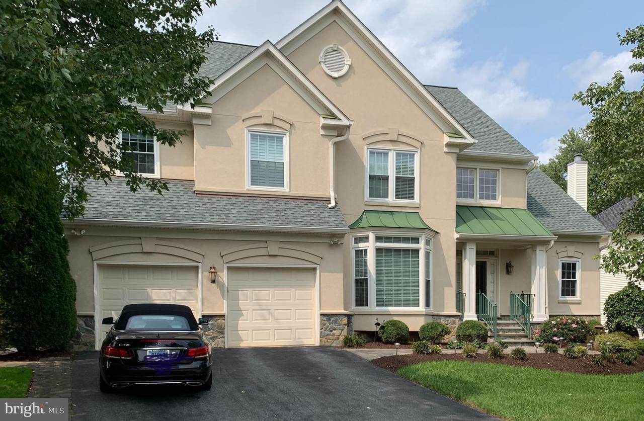 10912 Lamplighter Lane - Photo 1