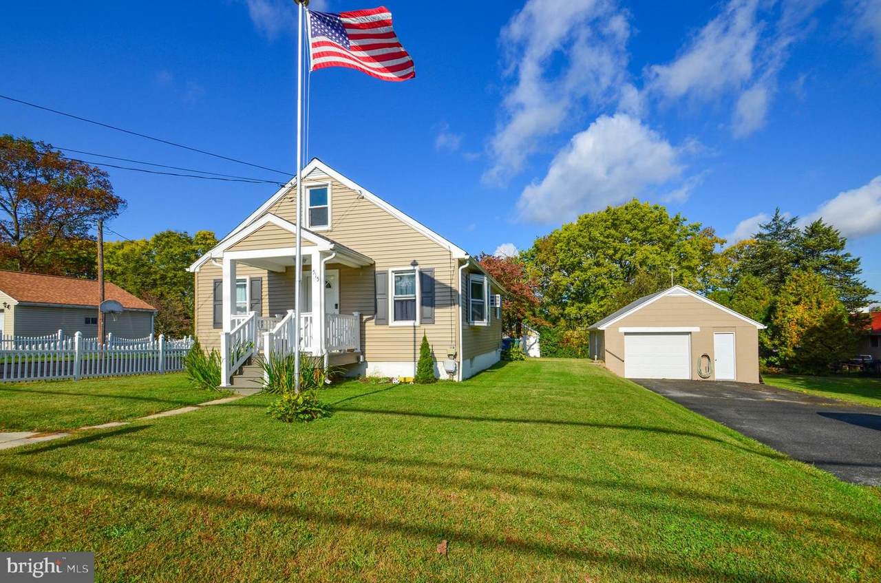 515 Calco Avenue - Photo 1