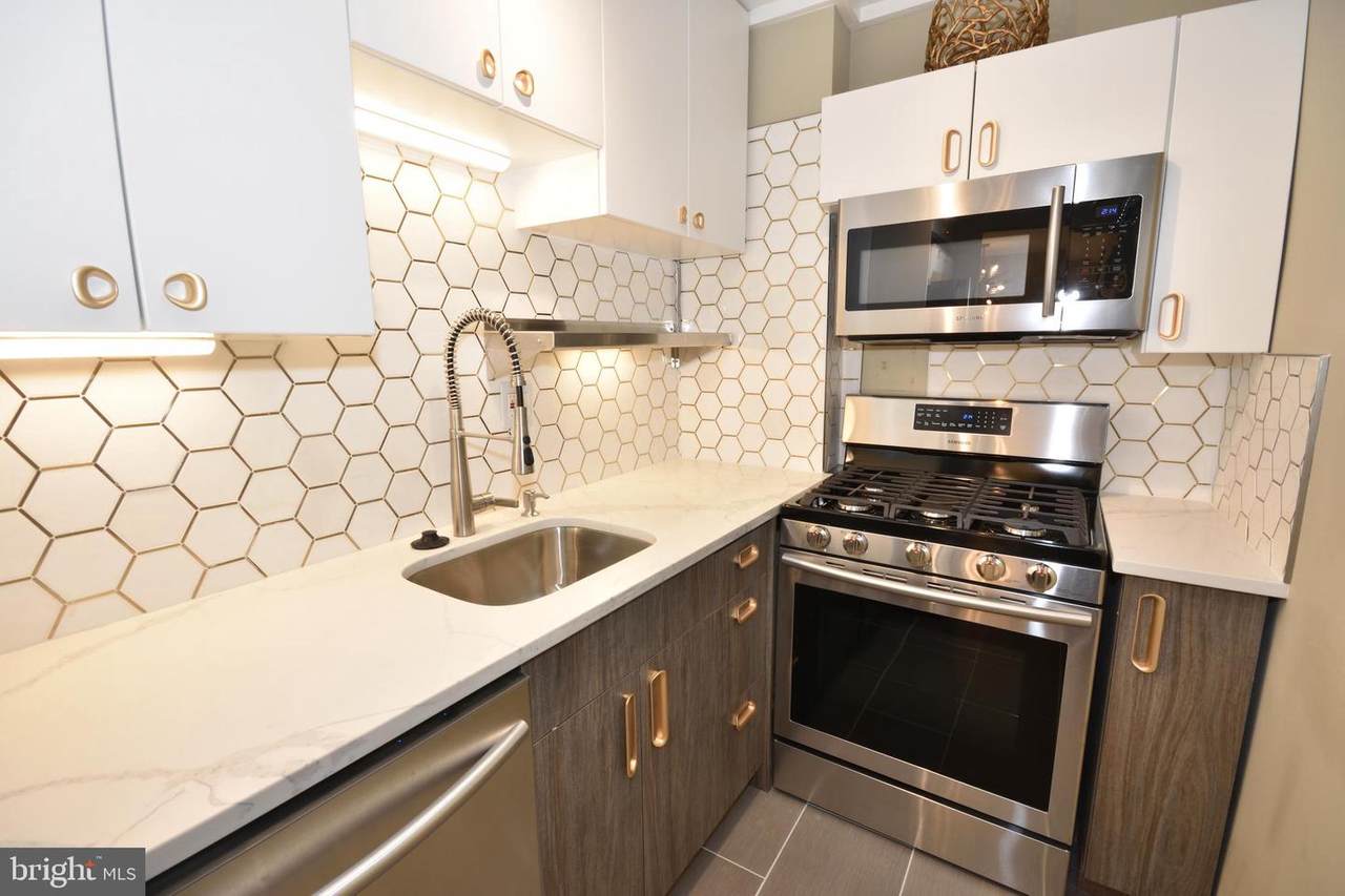1545 18TH Street - Photo 1