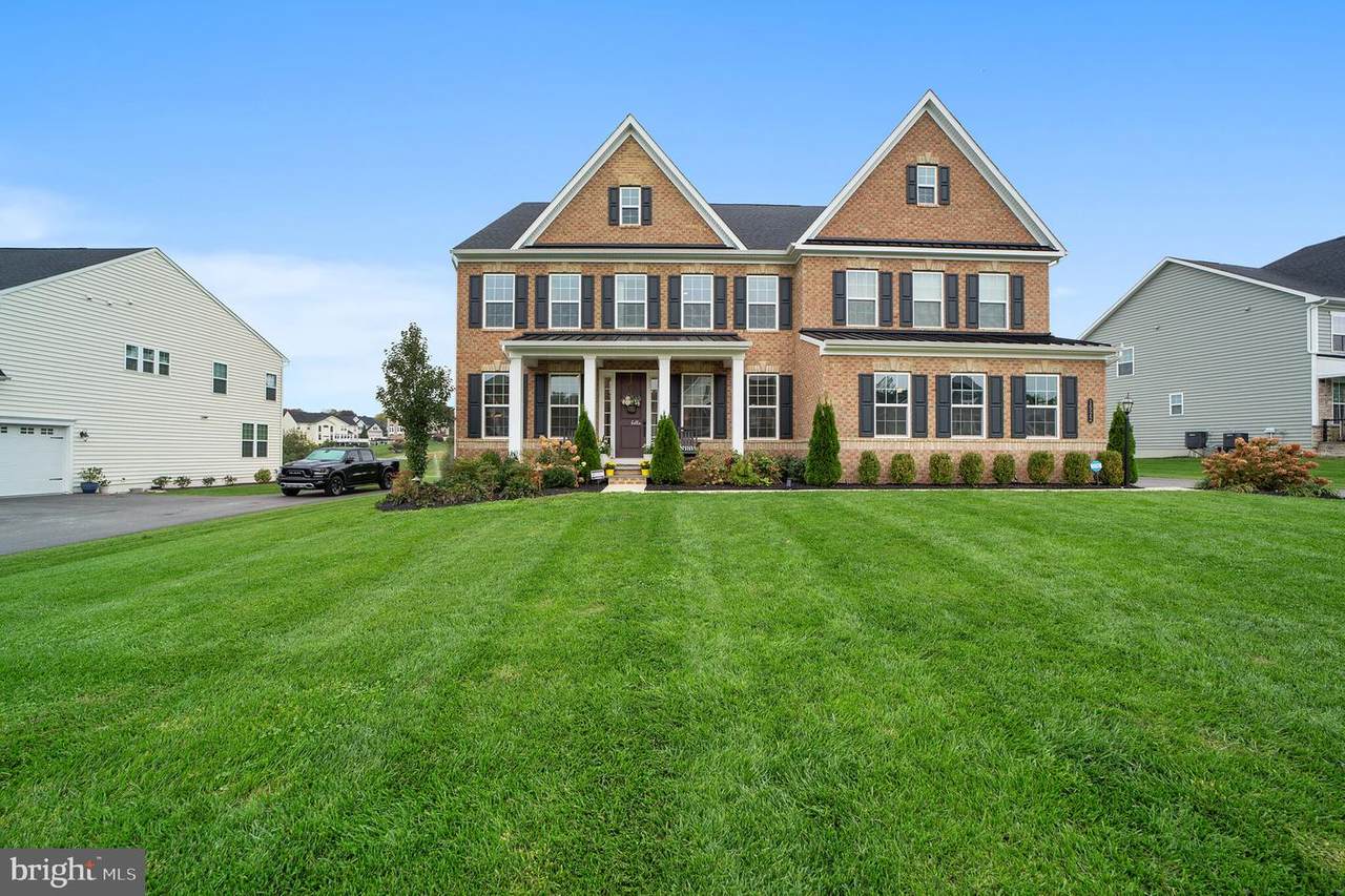1522 Silverbark Lane - Photo 1