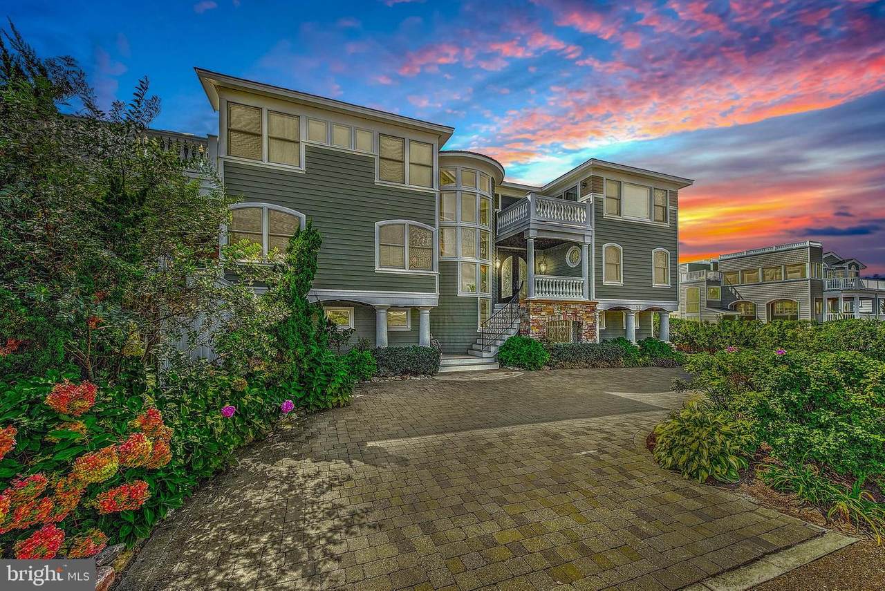 13 29TH Street - Photo 1