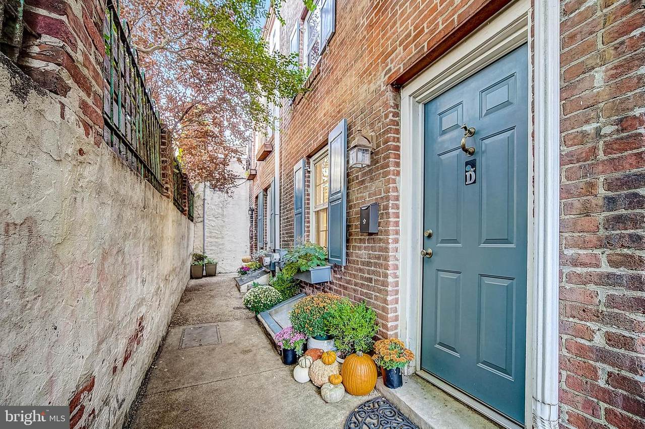 229 Fulton Street - Photo 1