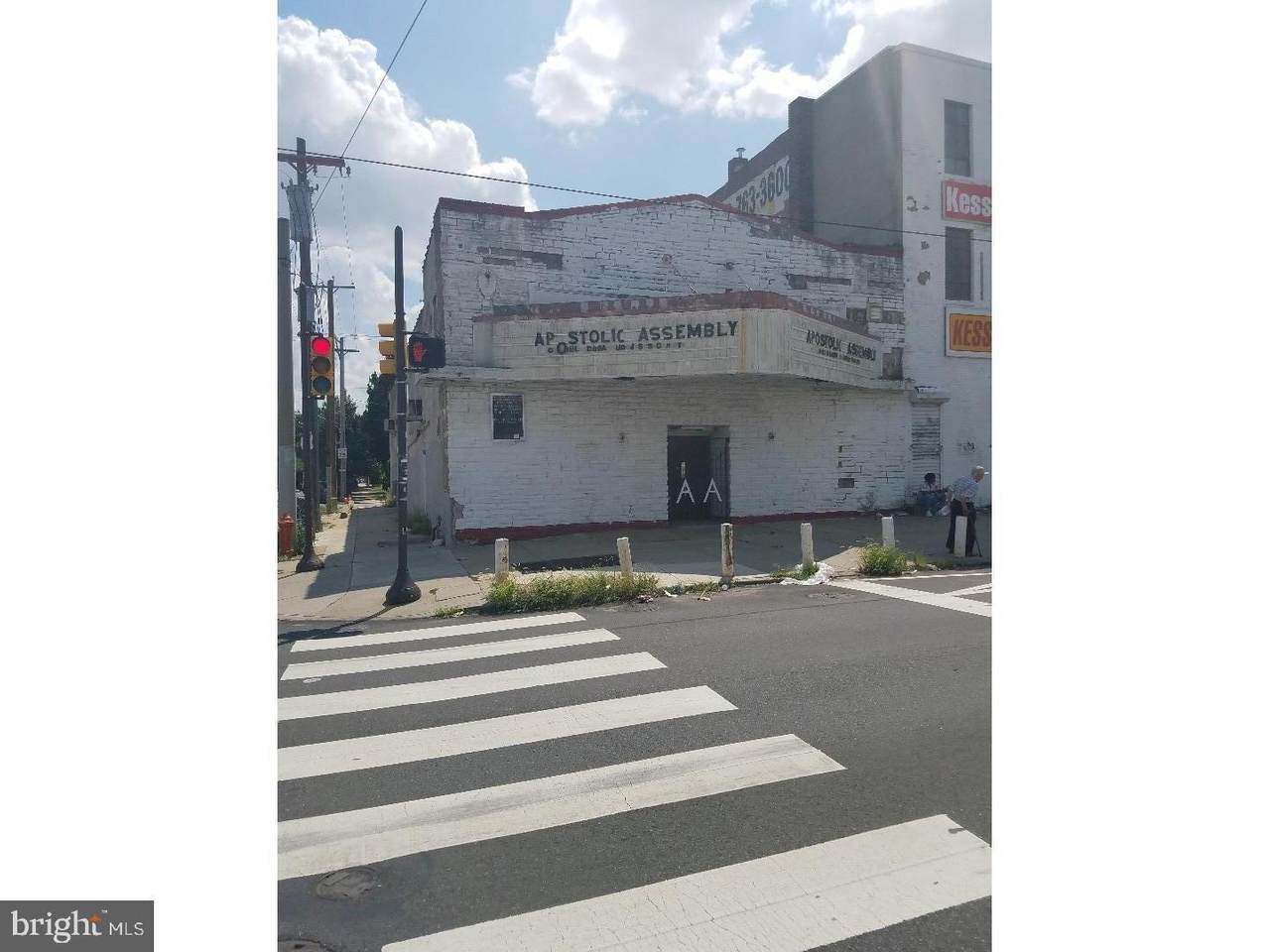 1200-02 Girard Avenue - Photo 1
