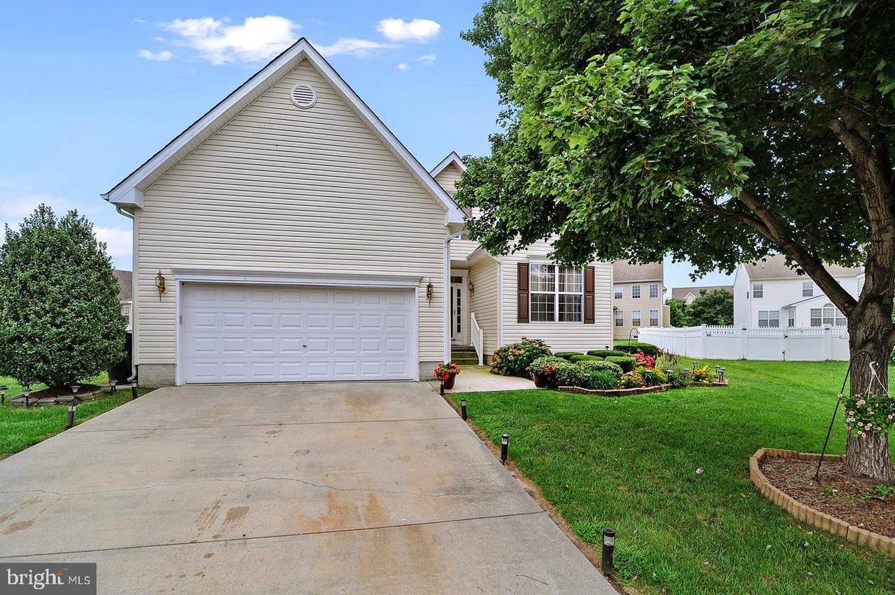 5 Lynnbroom Lane - Photo 1