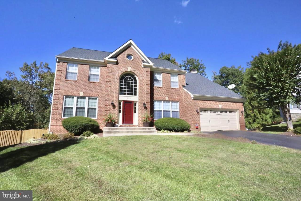 4310 Mission Court - Photo 1