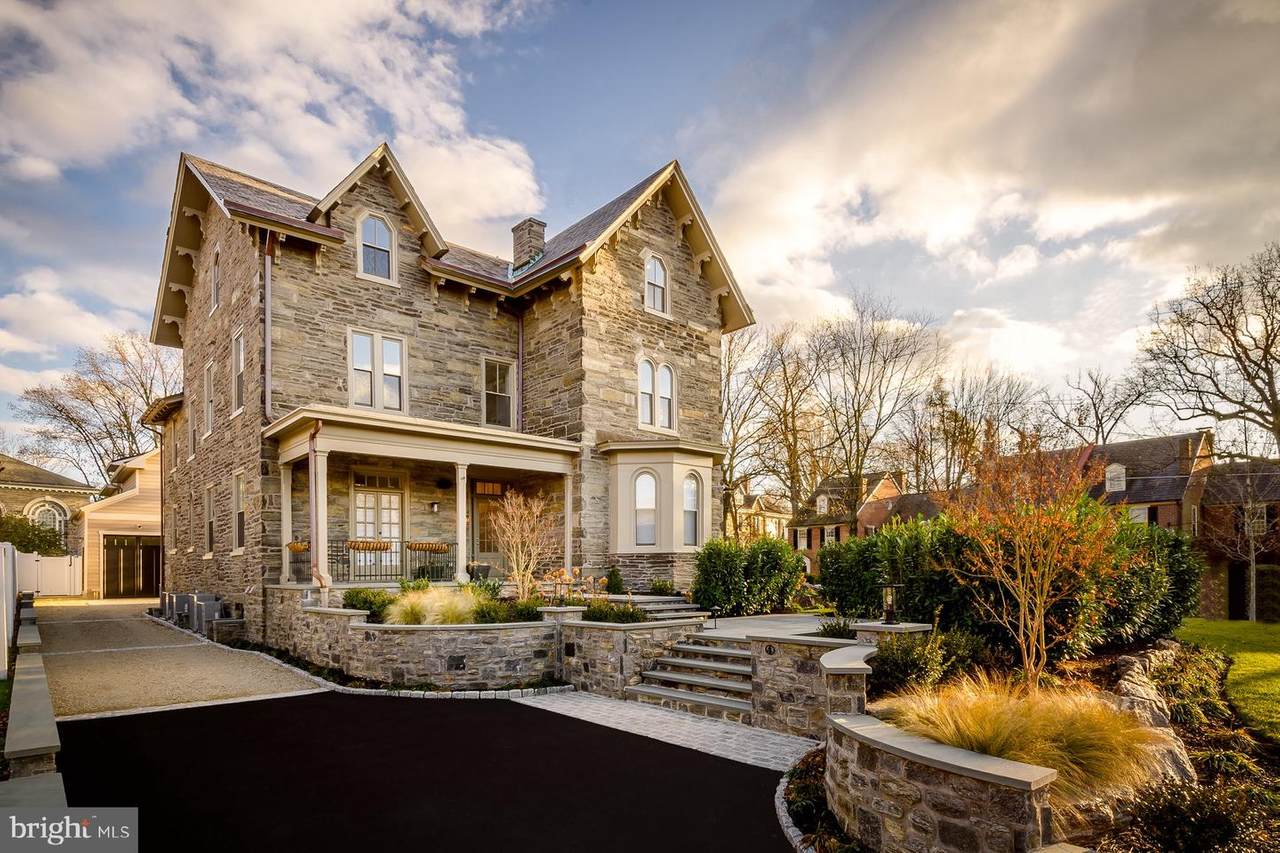 4 Chestnut Hill Avenue - Photo 1