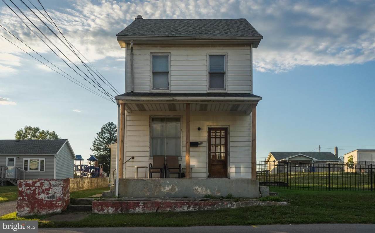 675 Main Street - Photo 1