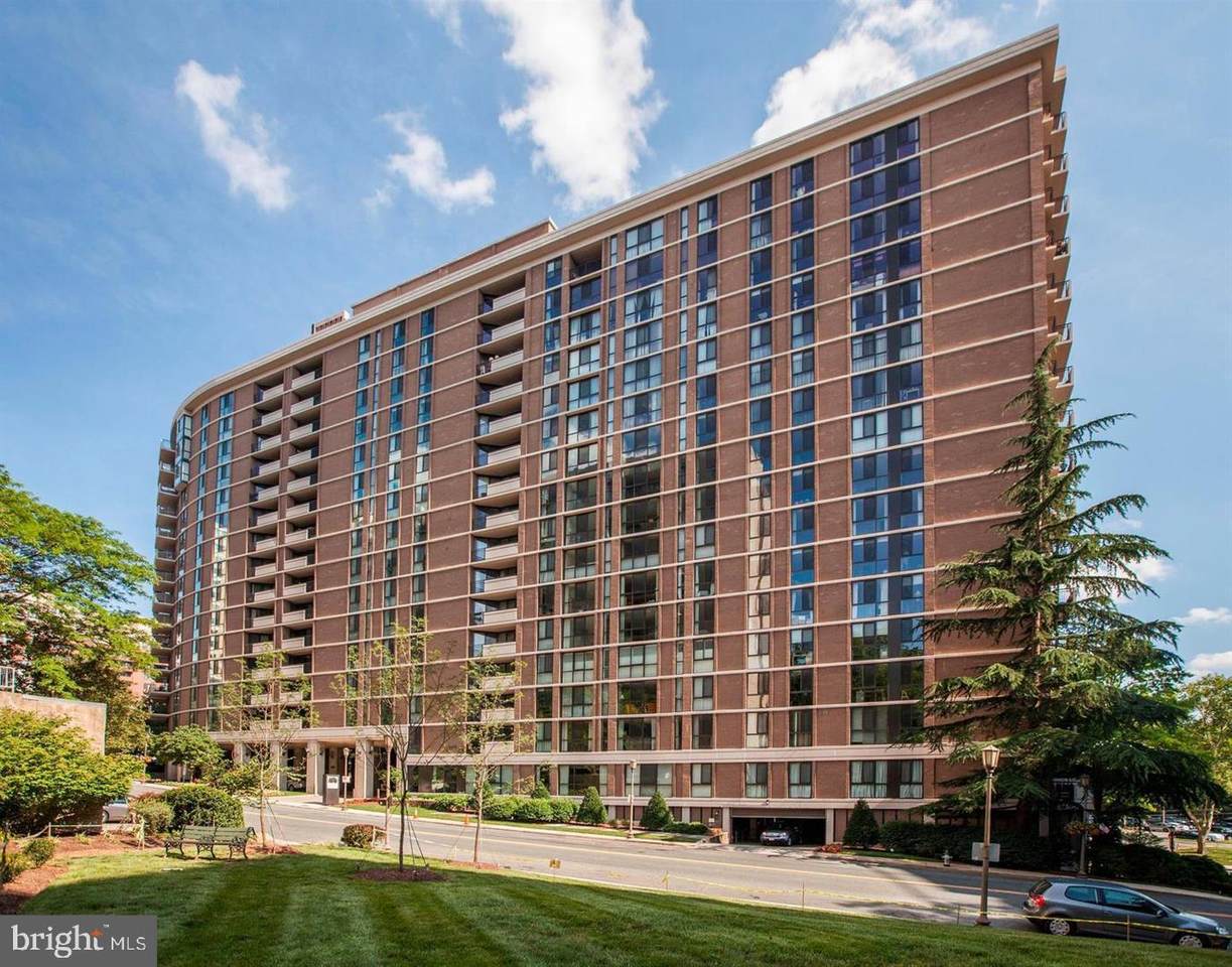 4620 Park Avenue - Photo 1