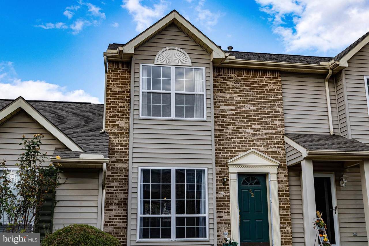 52 Eastwick Lane - Photo 1