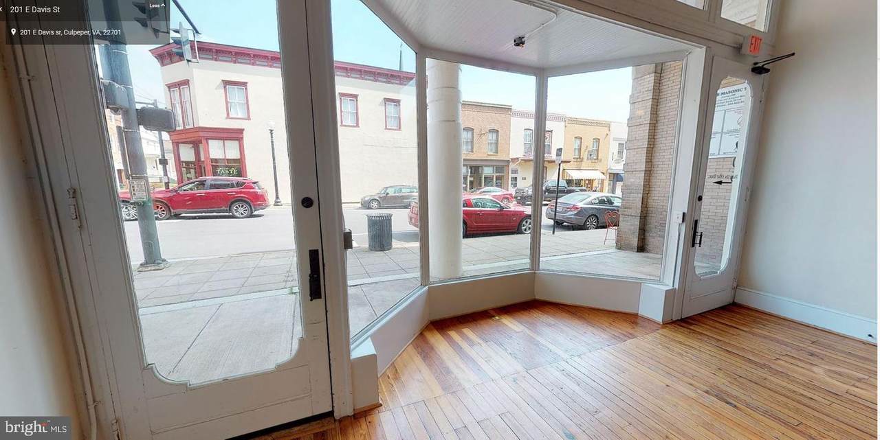 205 Davis - Photo 1