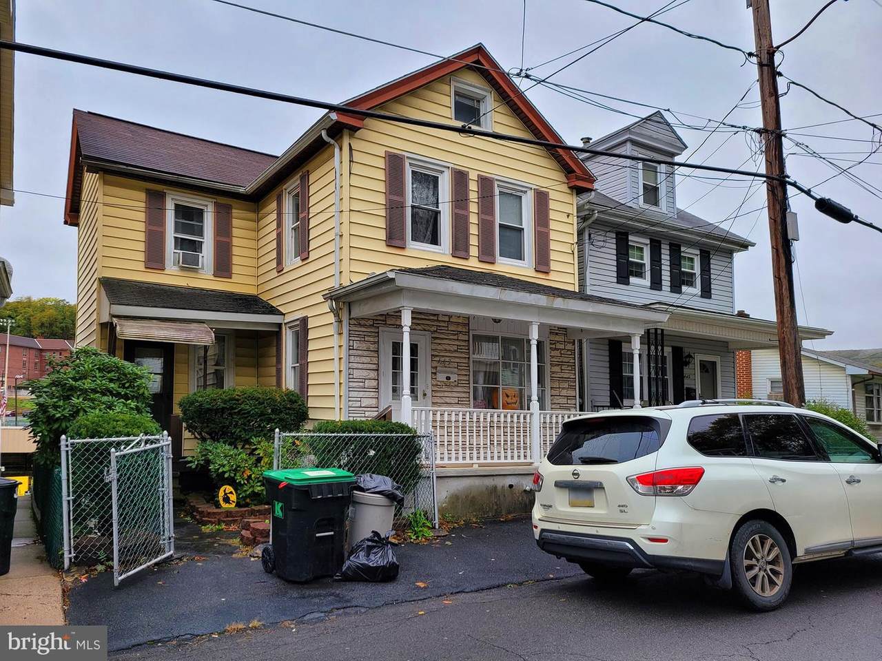 443 New Castle Street - Photo 1