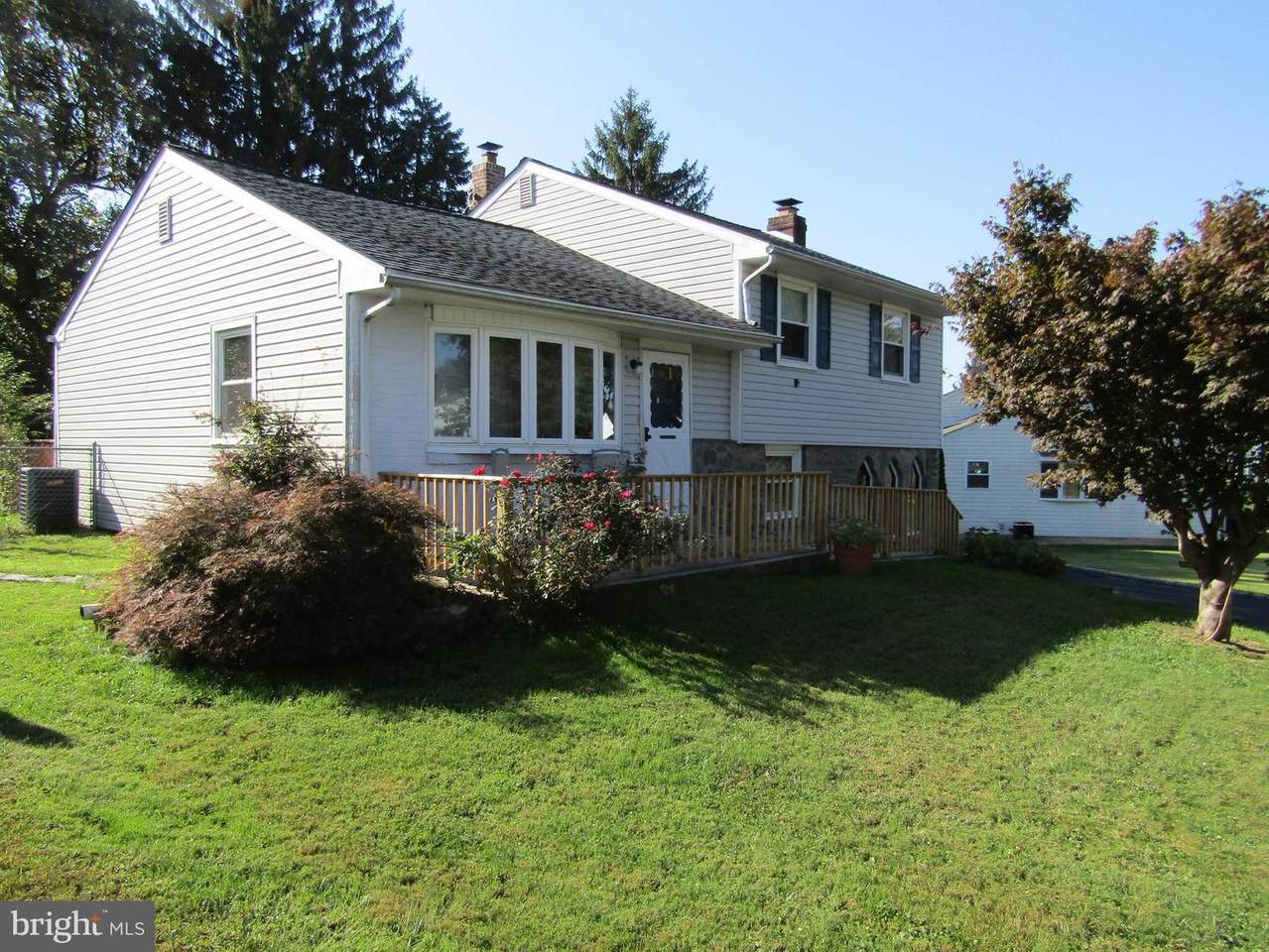 399 Westfield Drive - Photo 1