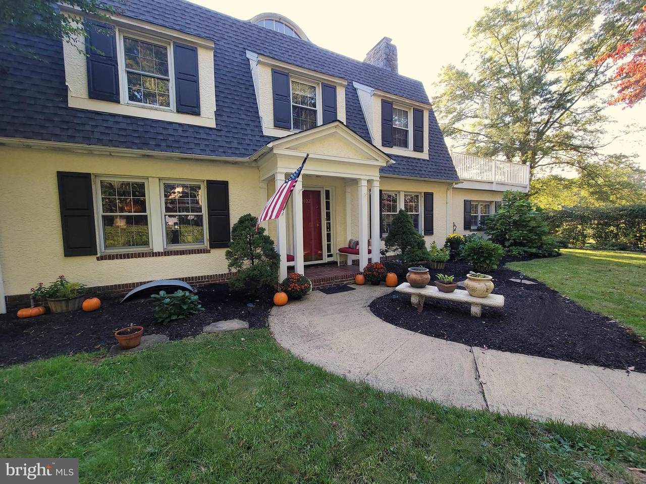 2402 Macdonough Road - Photo 1