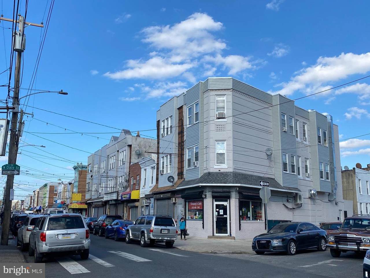 2233 7TH Street - Photo 1