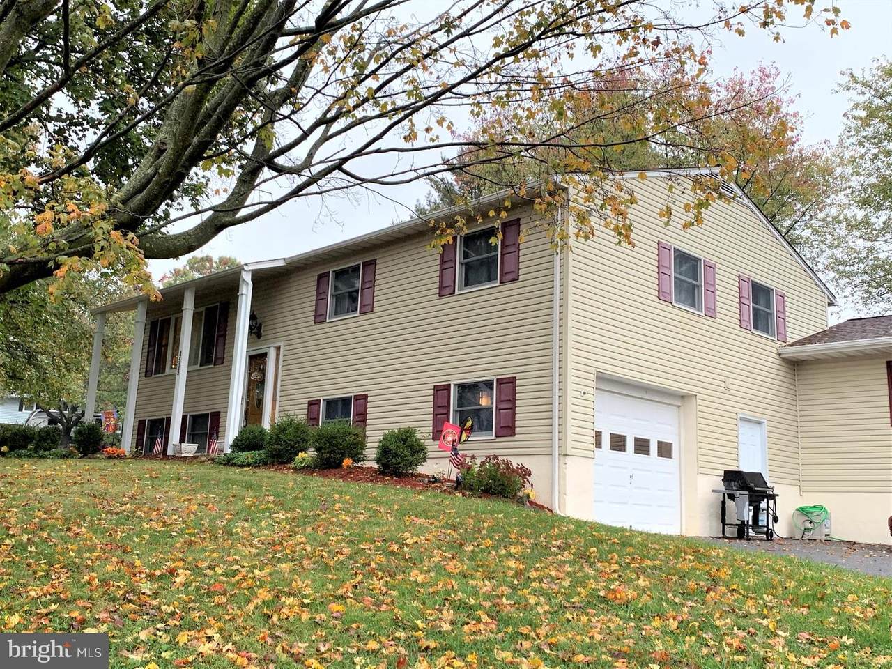 4575 Dave Rill Road - Photo 1