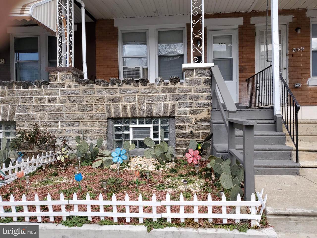 251 Wellens Avenue - Photo 1