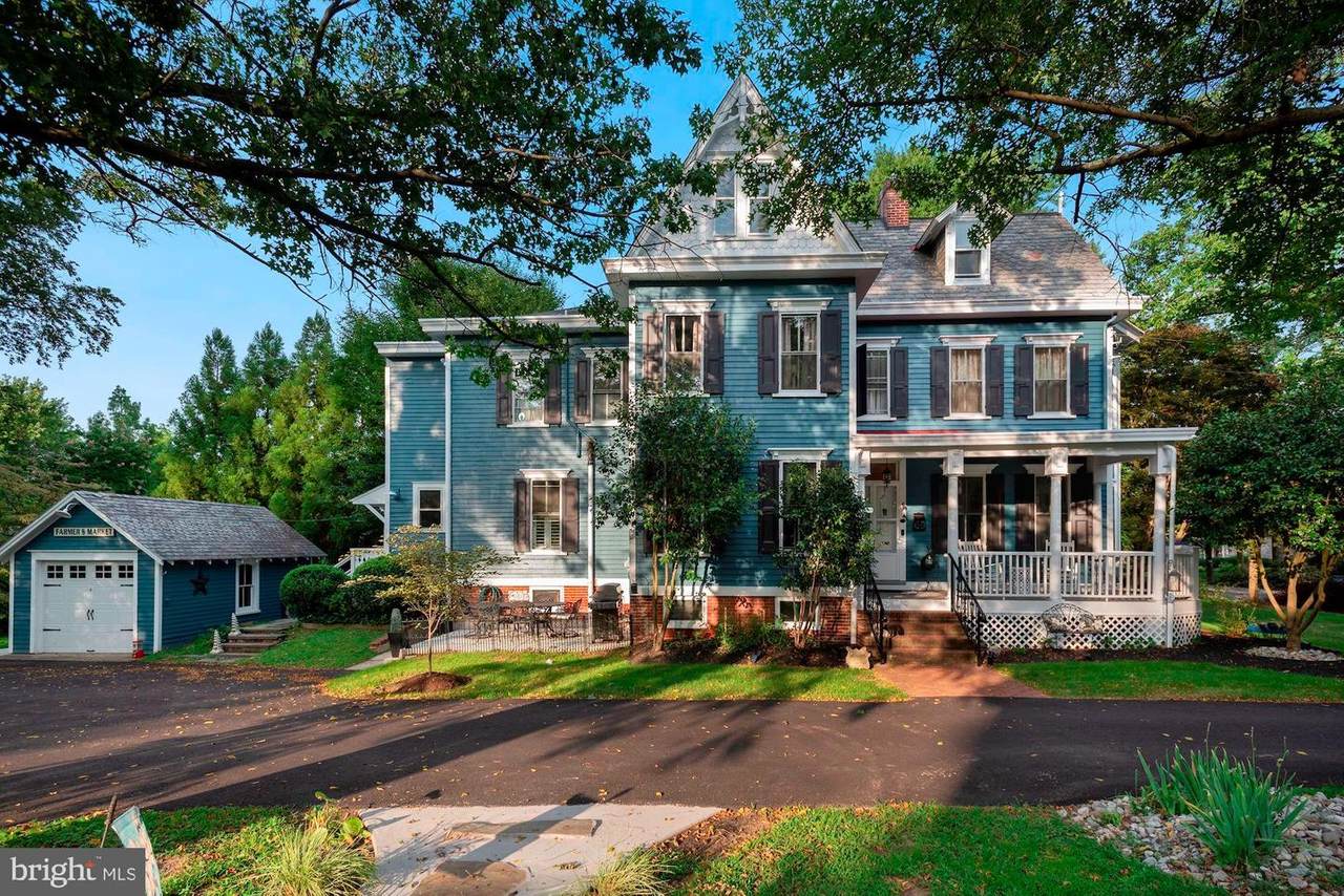 215 Main Street - Photo 1