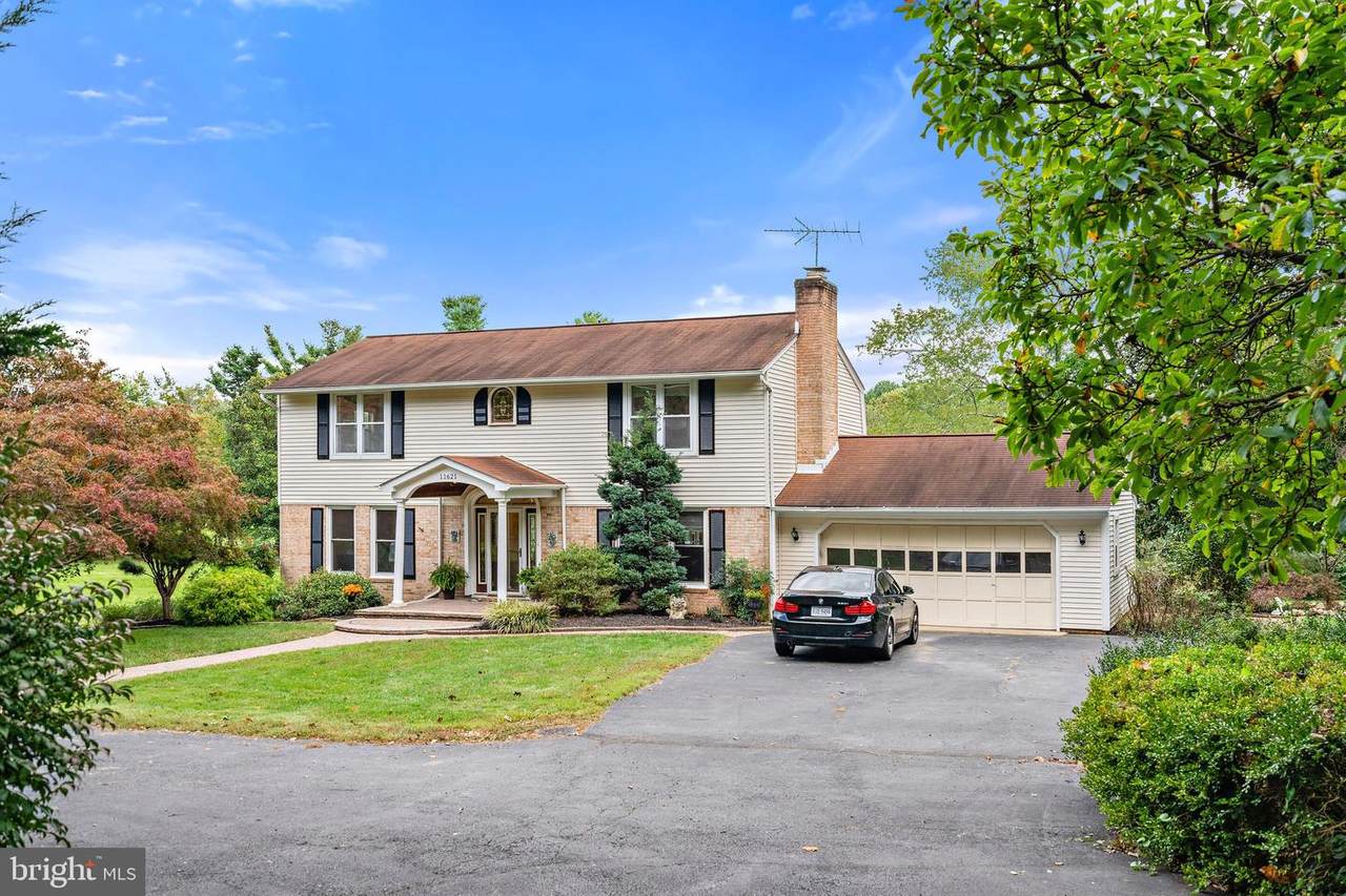 11621 Chapel Road - Photo 1