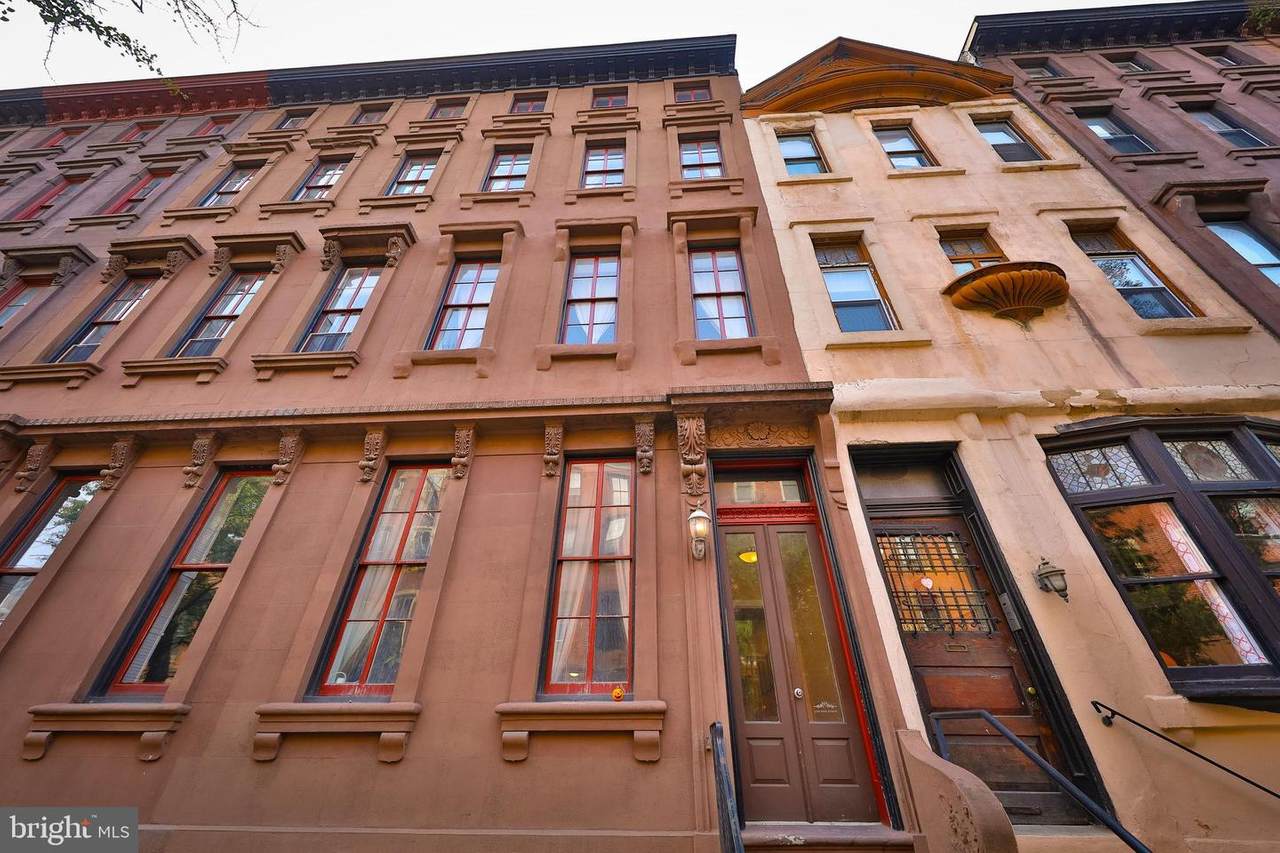 1528 Pine Street - Photo 1