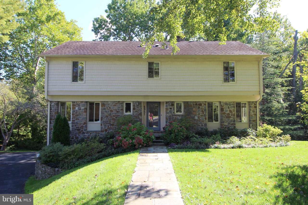 6951 Duncraig Court - Photo 1