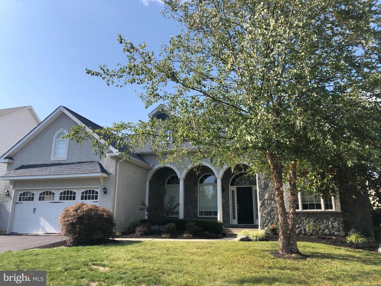 1643 Thistle Drive - Photo 1