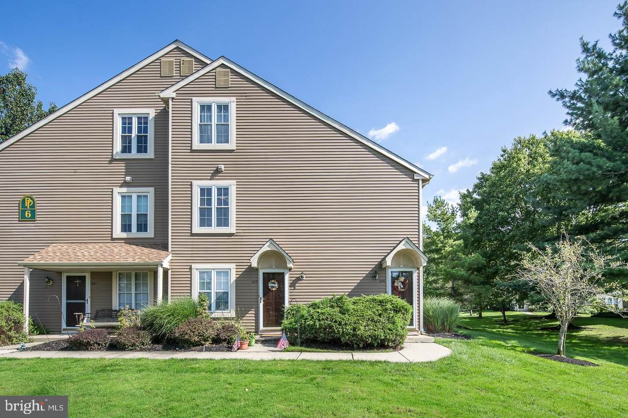 606 Aberdeen Lane - Photo 1
