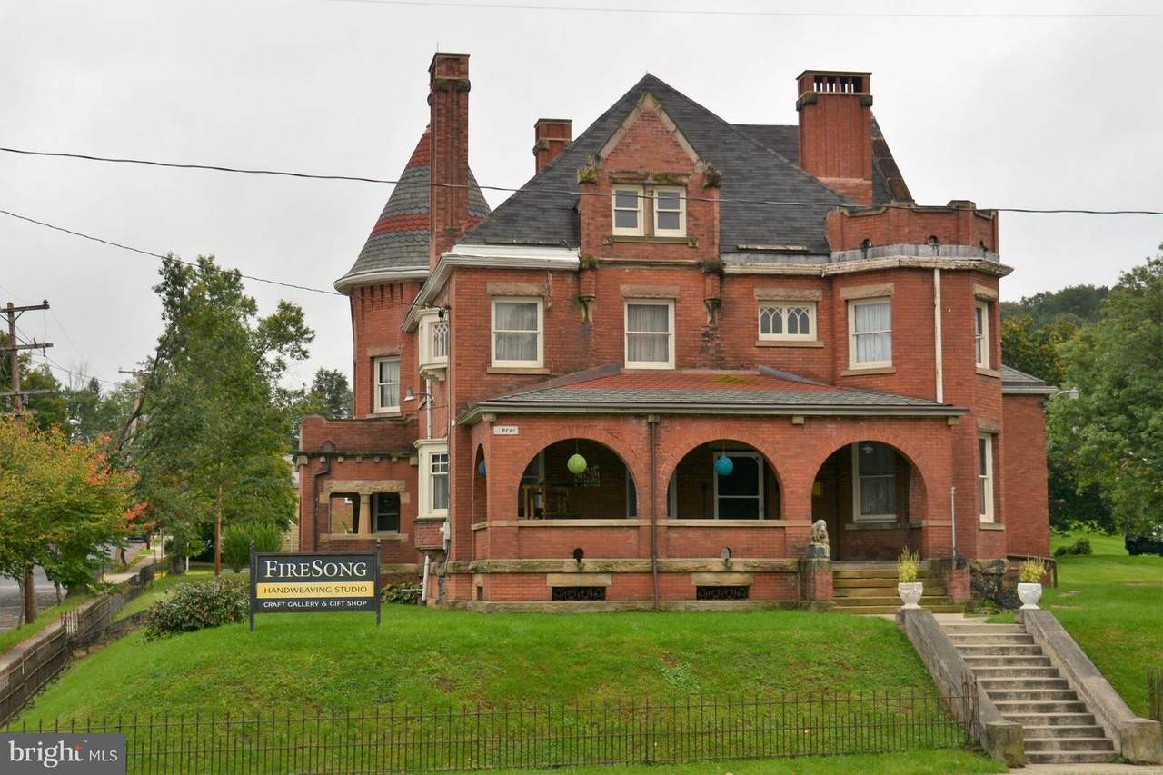 201 Penn Street - Photo 1