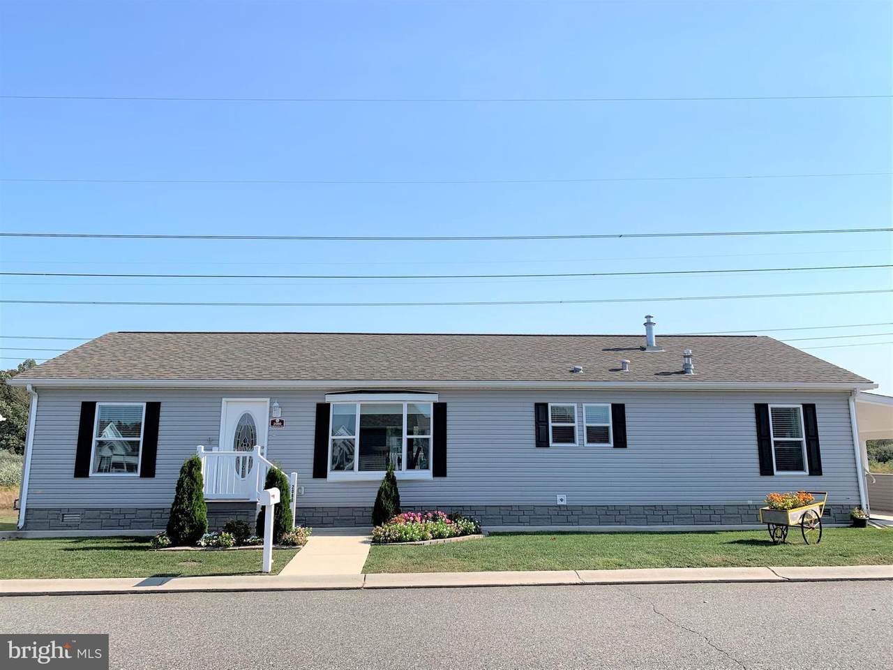 2080 Burlington Circle - Photo 1