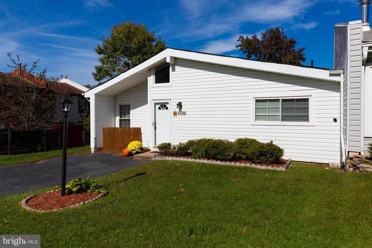 6036 Regents Park Road - Photo 1