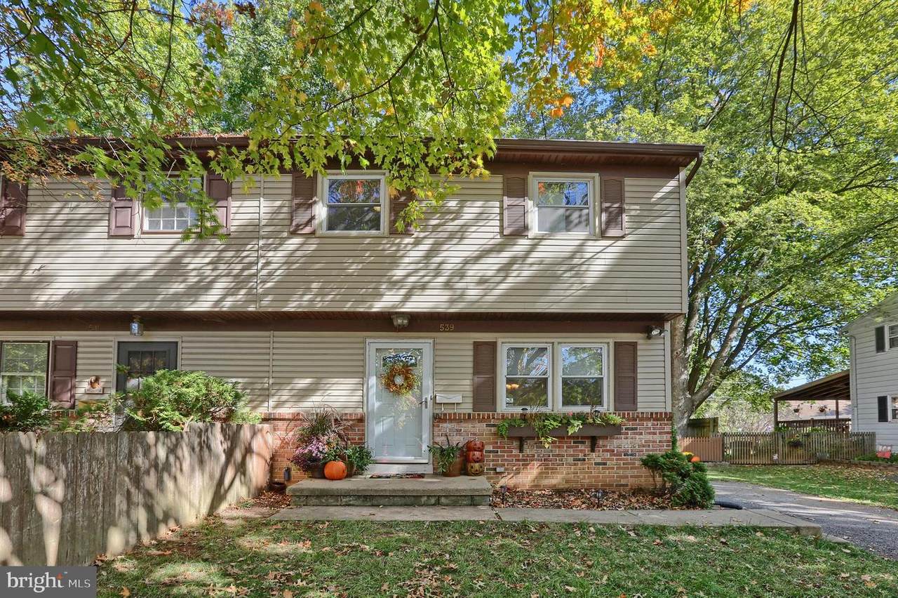 539 Spring Avenue - Photo 1