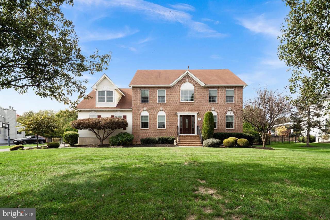 23 Cathy Drive - Photo 1