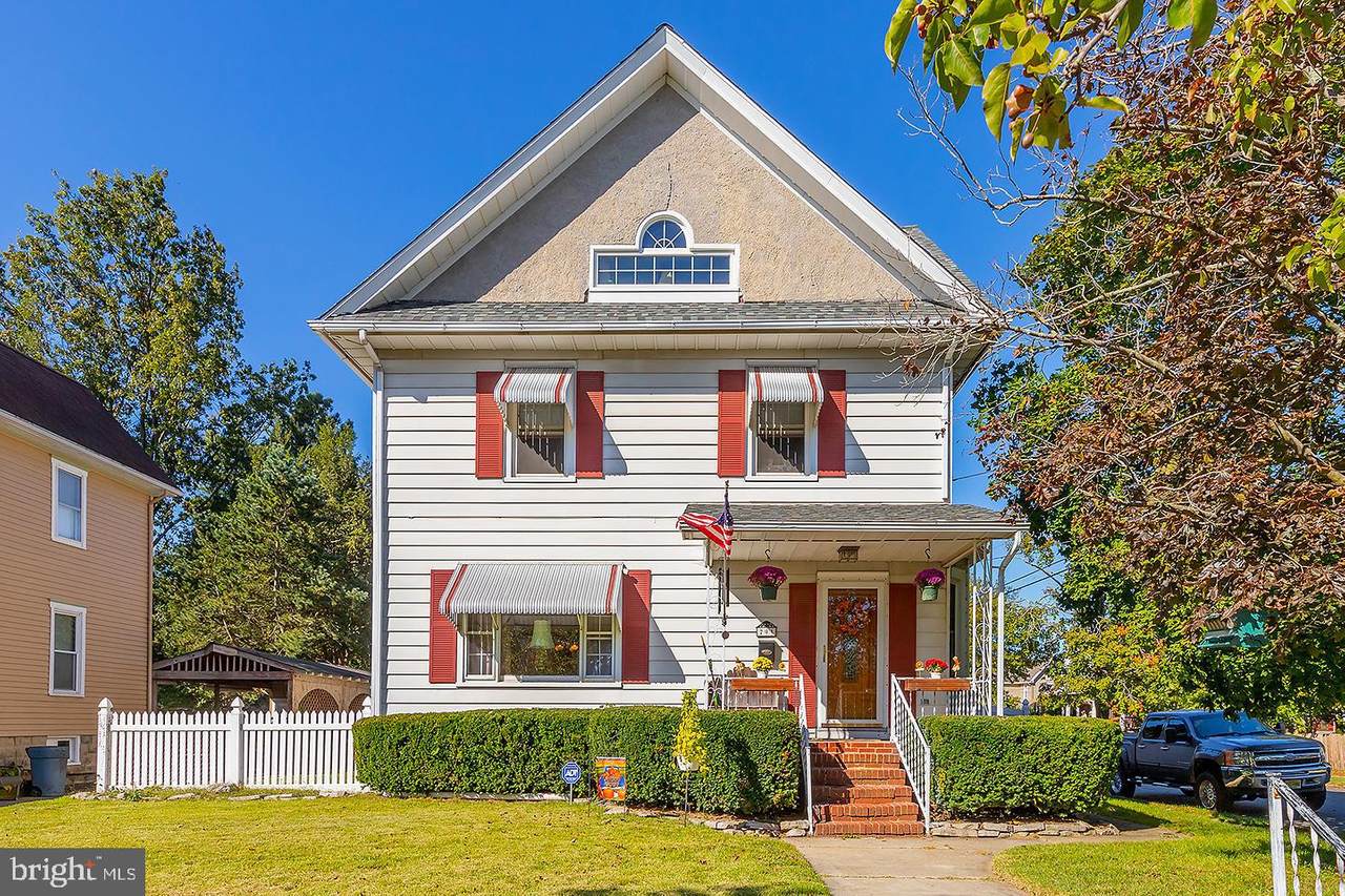 201 Helms Avenue - Photo 1