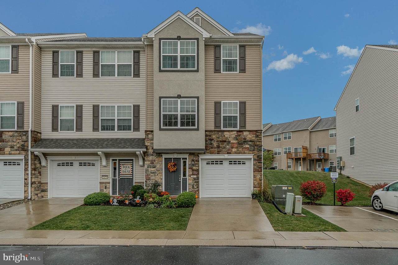 2477 Schultz Way - Photo 1