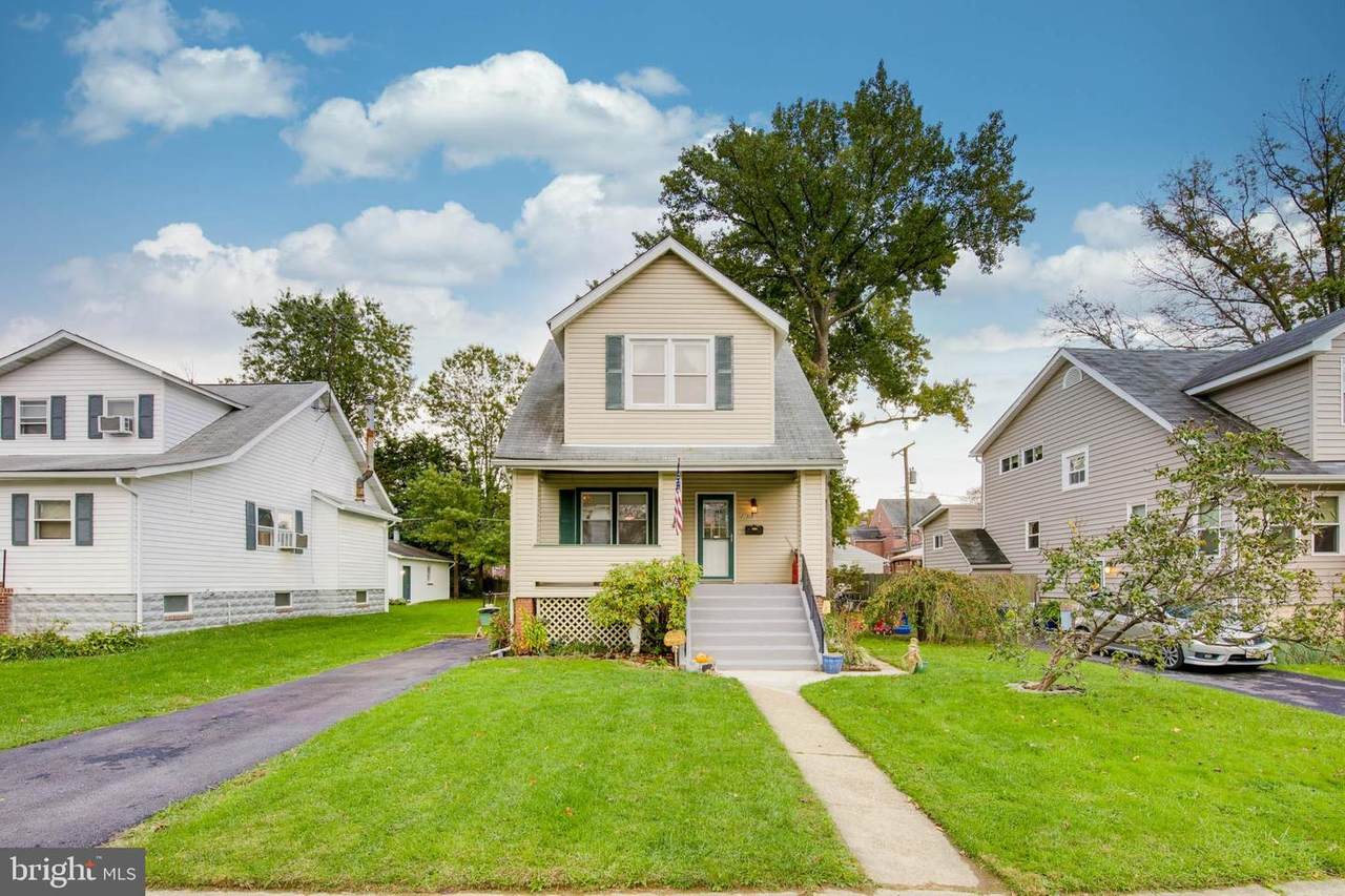 7805 Ardmore Avenue - Photo 1