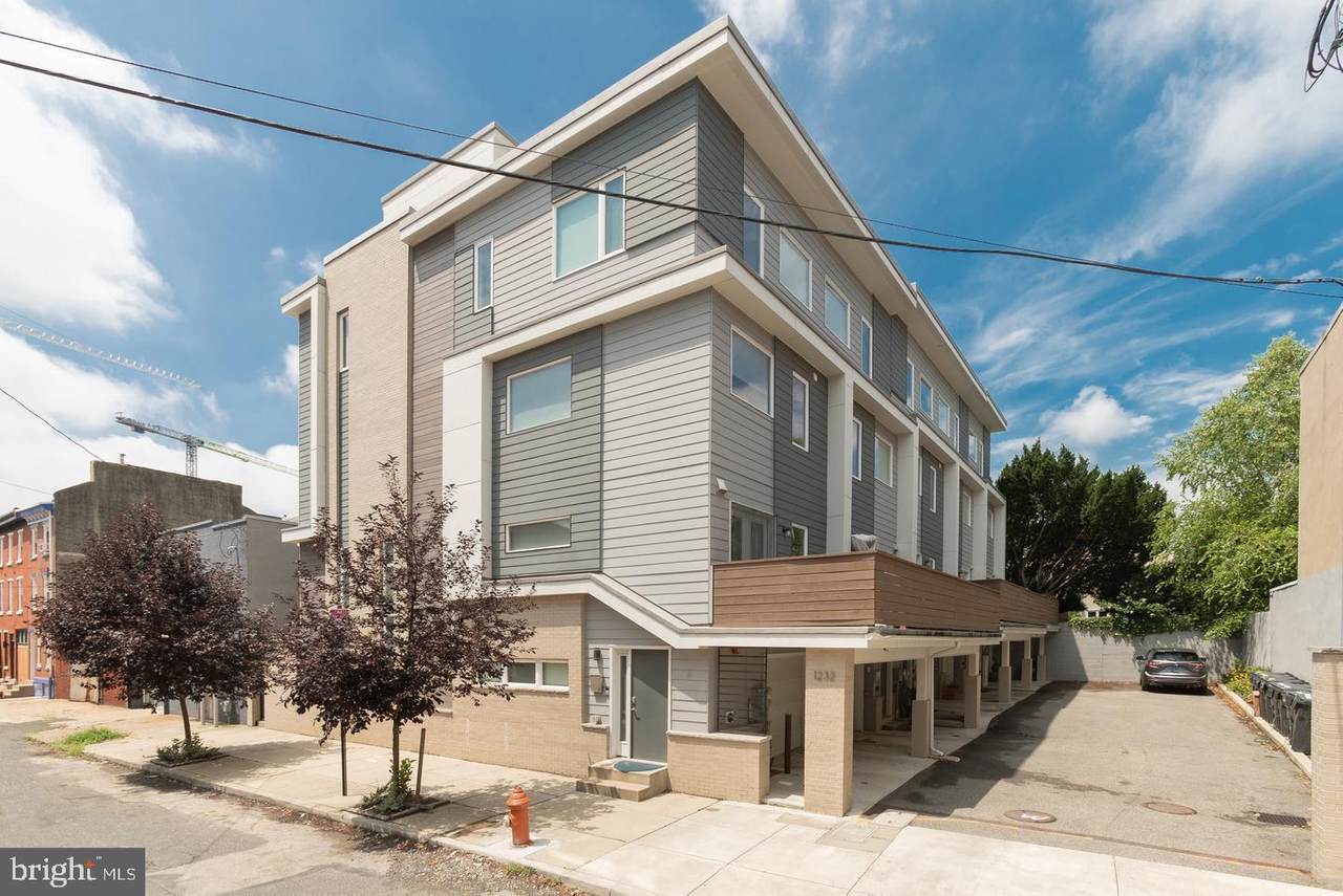 1232 Mascher Street - Photo 1