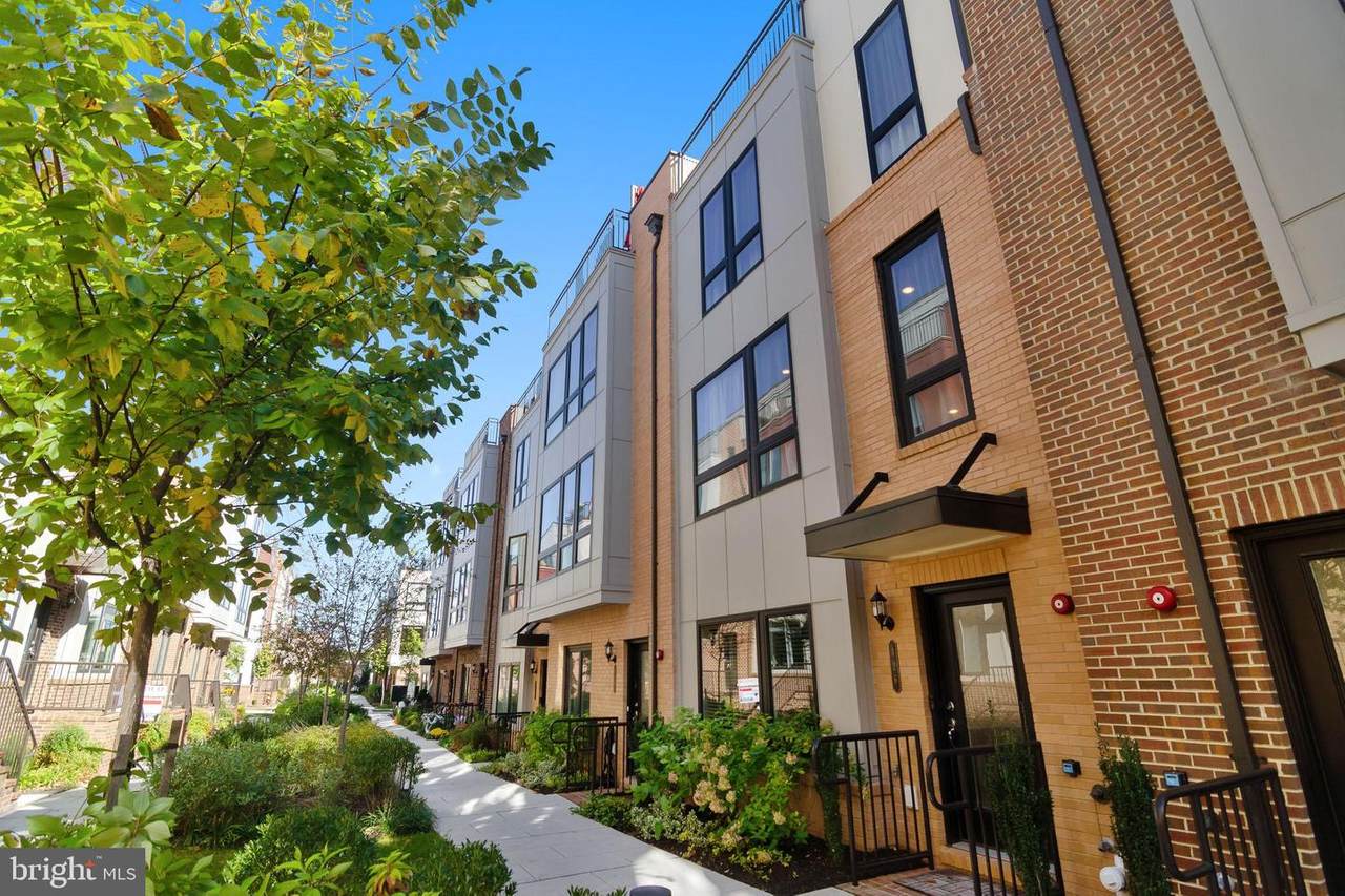 426 Nottoway Walk - Photo 1